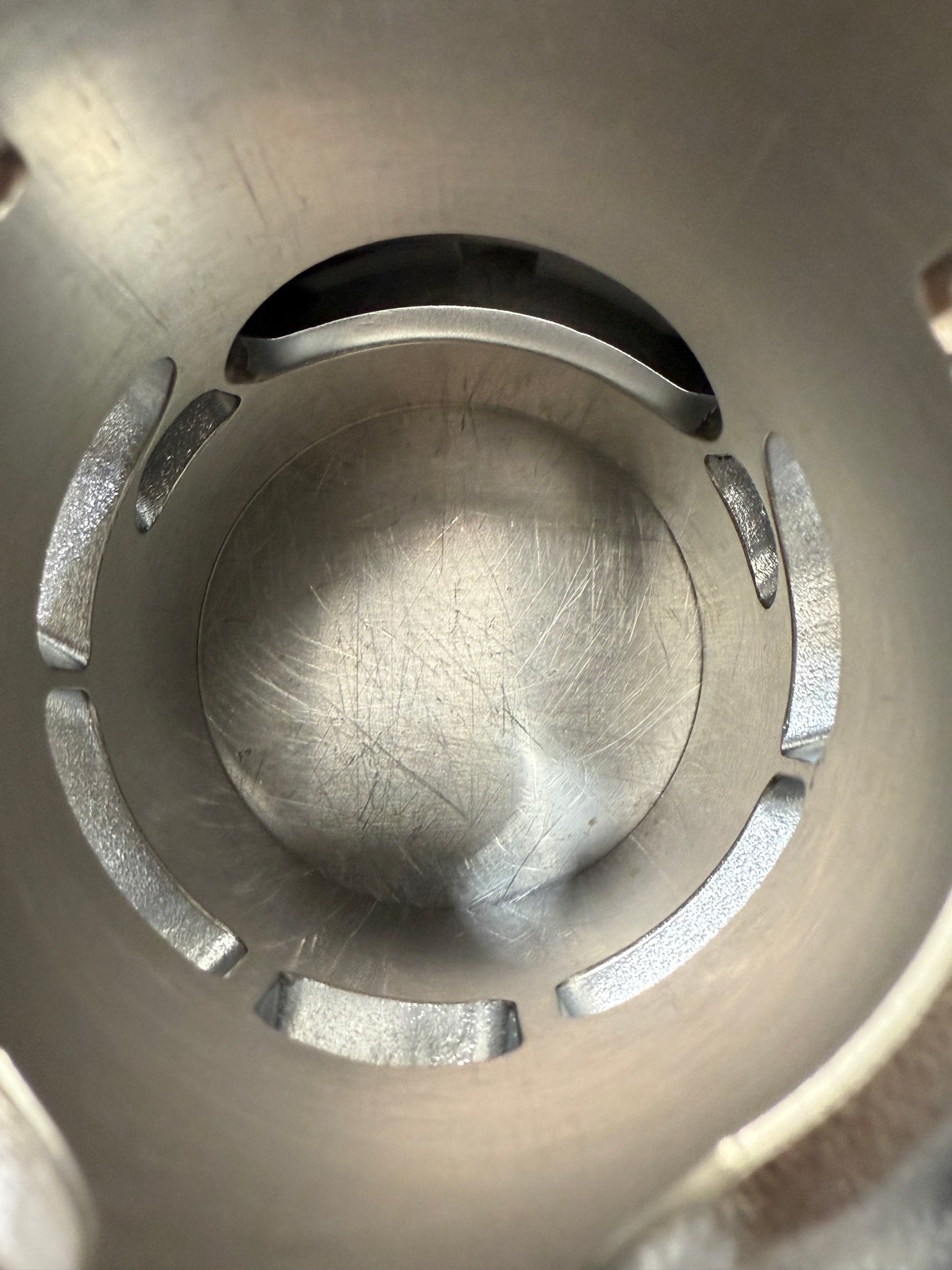 2 stroke cylinder port